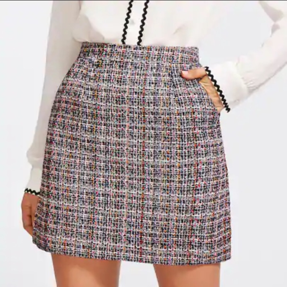 ‫Zip Back Tweed Skirt (w/ pockets)